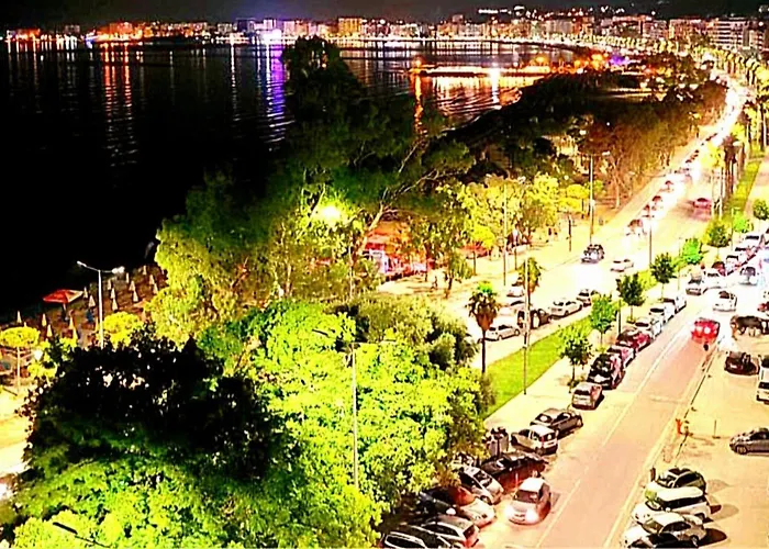 Apartment Blue Bay Front Uji Ftohte Vlore